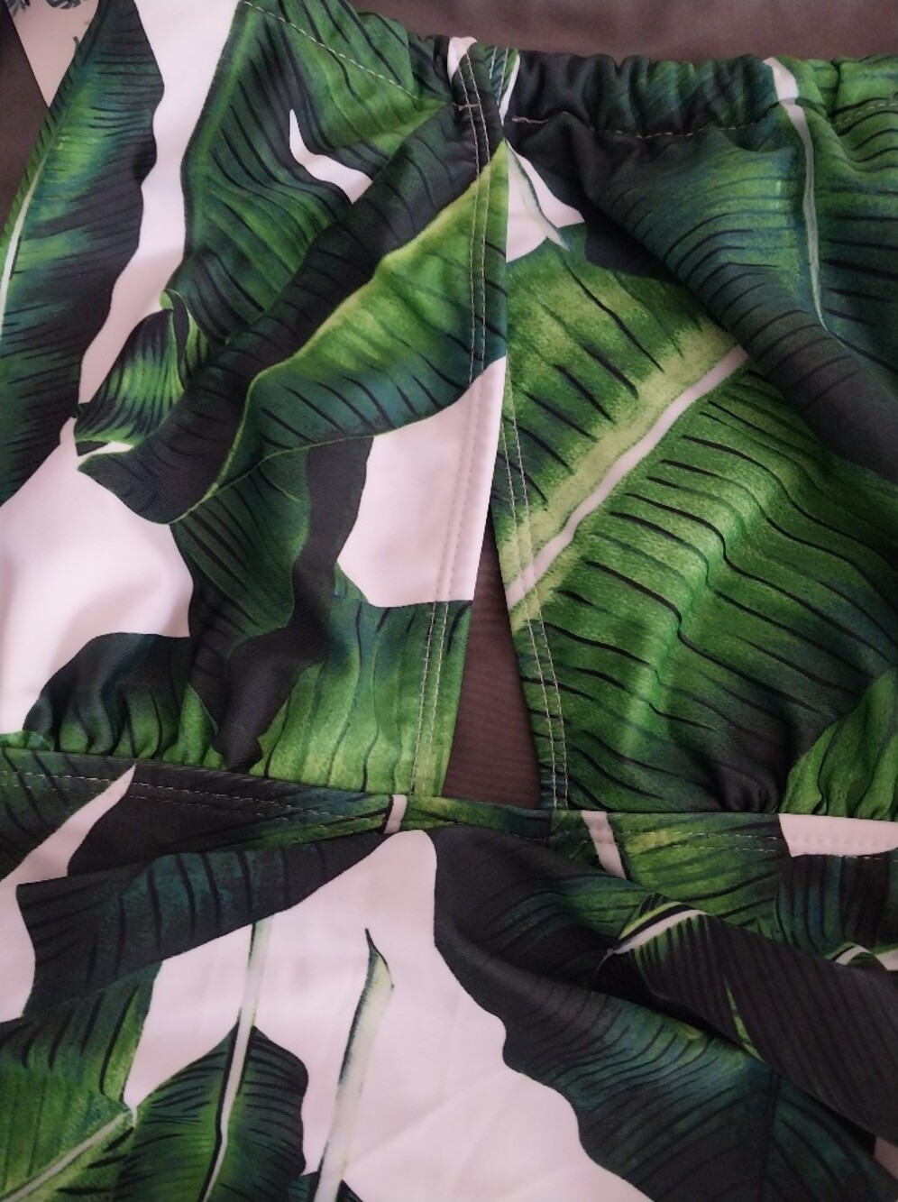 B2Prity Green Tropical Leaf One-Piece Swimwear NWT Size L - Picture 3 of 9